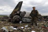 На месте крушения Boeing-777 произошло возгорание 