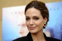 Анджелина Джоли рассказала СМИ подробности своей свадьбы