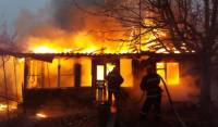 Под Красноярском в результате пожара погибли мужчина и трое детей